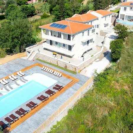 Kopelula Resort