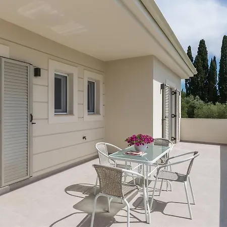 リゾート Kopelula